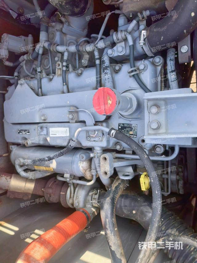 发动机室（上车部件）