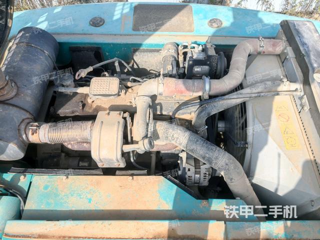 驾驶室顶部俯视（上车部件）