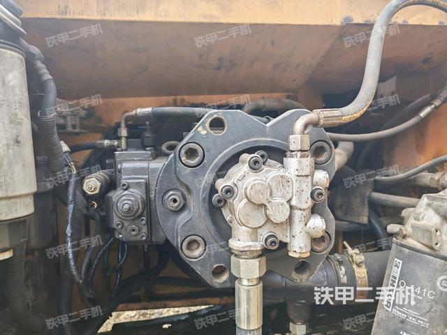 液压泵斜45 左（大件舱室）