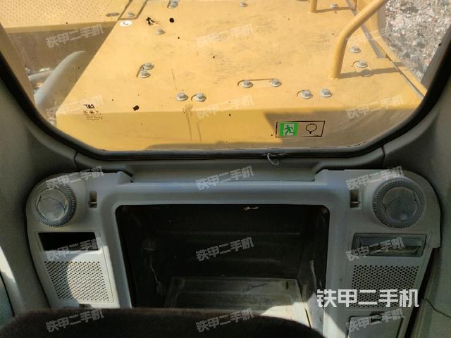 座椅后部（驾驶室部分）