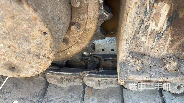 单侧履带整体（整机外观）