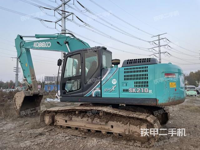 神钢SK210LC-10挖掘机