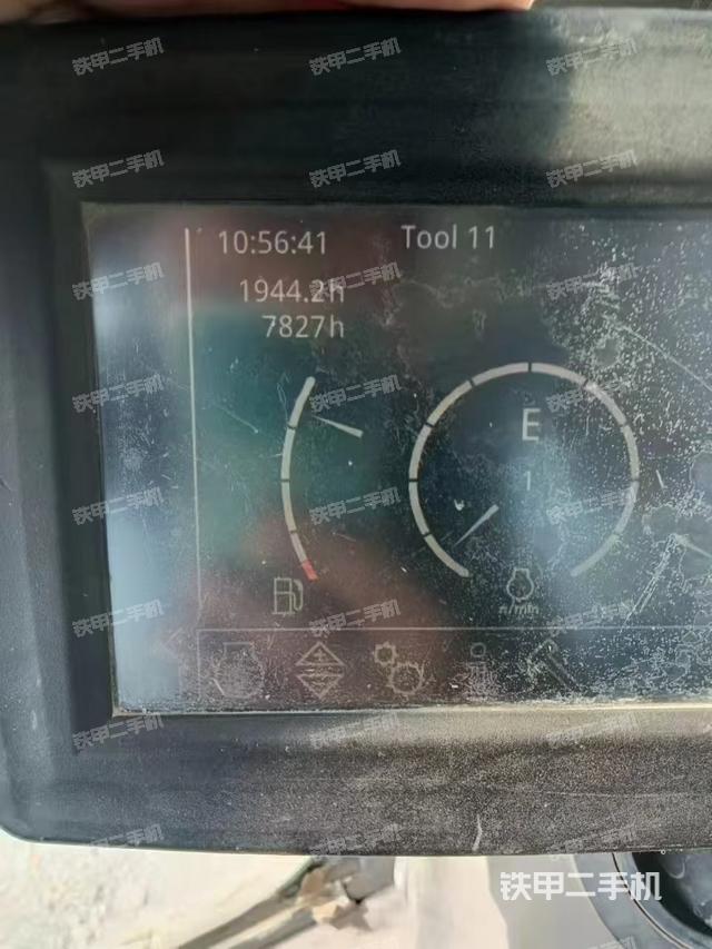 驾驶室整体（整机外观）