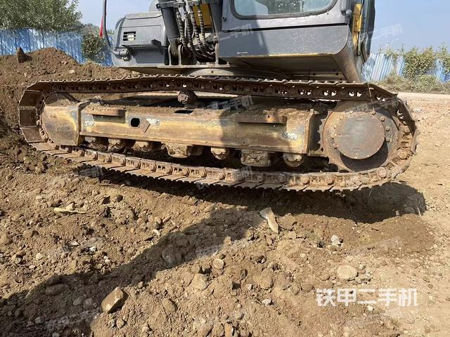 单侧履带整体（整机外观）