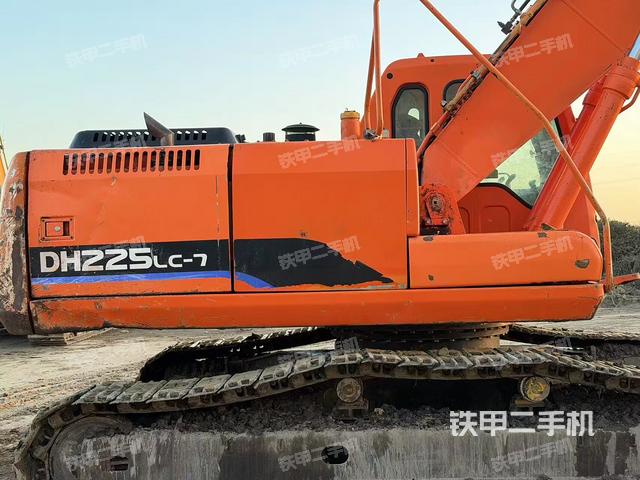 整機(jī)右后45°（整機(jī)外觀）