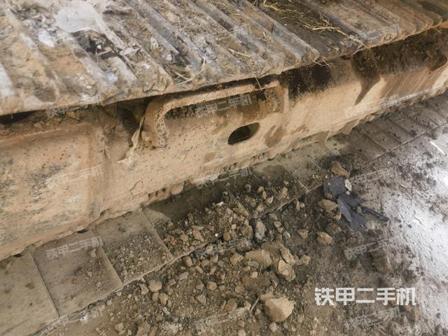 單側(cè)履帶整體（整機(jī)外觀）