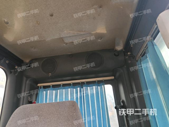 座椅后部（驾驶室部分）