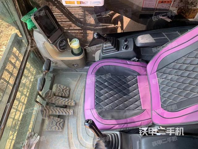 驾驶室整体（整机外观）