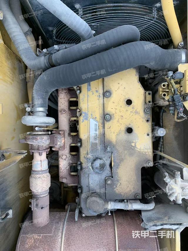 發(fā)動(dòng)機(jī)整體俯視（整機(jī)外觀）