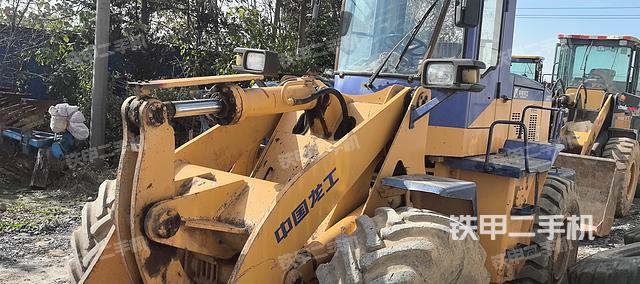 龙工LG833装载机