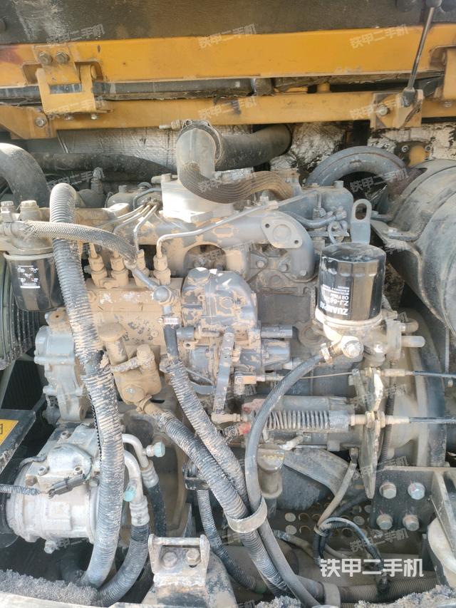 发动机整体俯视（整机外观）