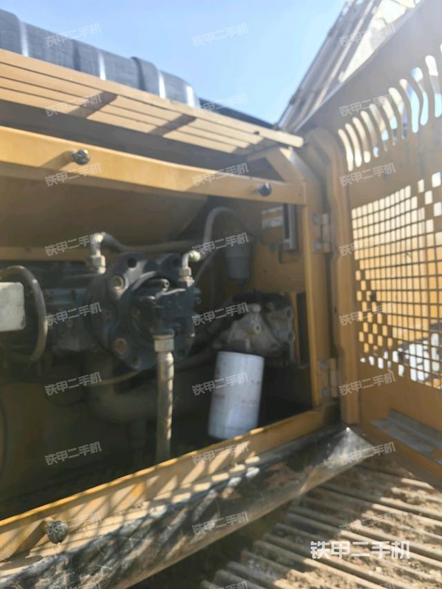 液压泵室（大件舱室）