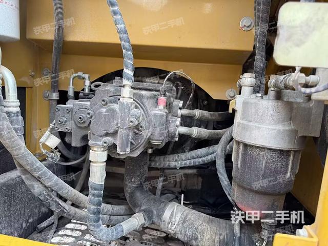 液压泵室（大件舱室）