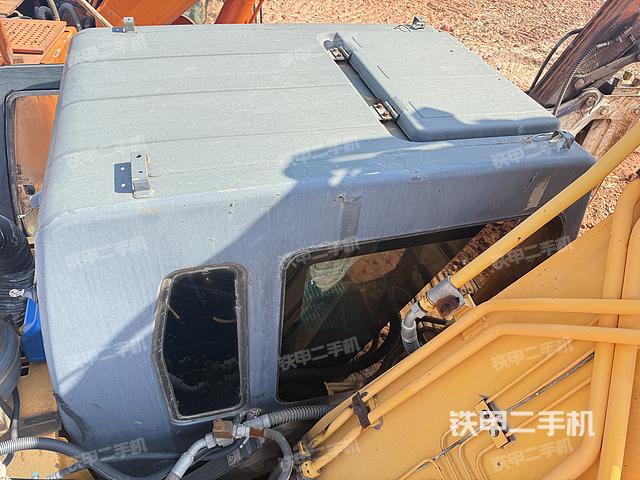 駕駛室頂部（整機(jī)外觀）