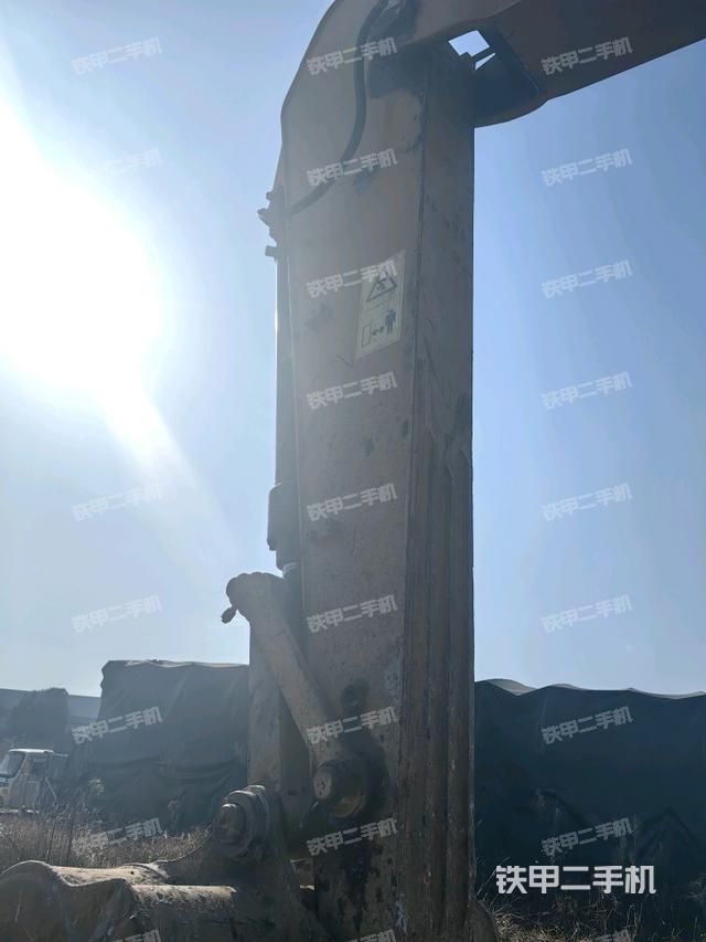 小臂整体左后（工作和回转装置）