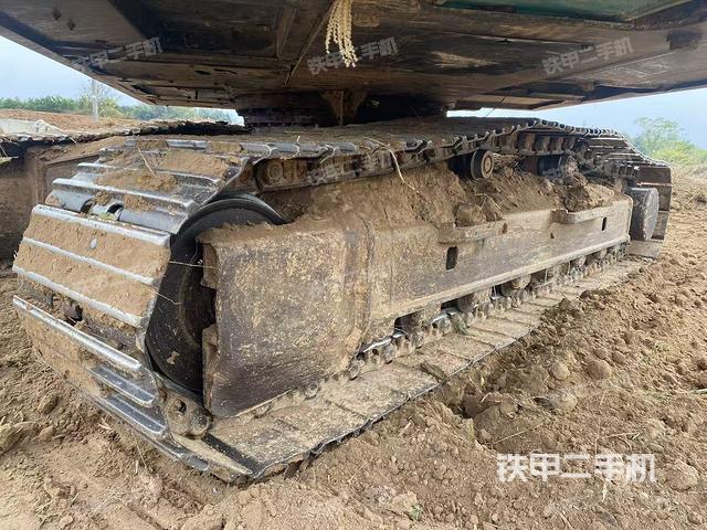 單側(cè)履帶整體（整機(jī)外觀）