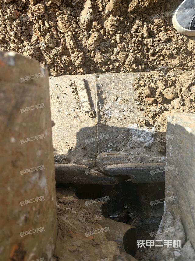 左驱动轮（行走机构）