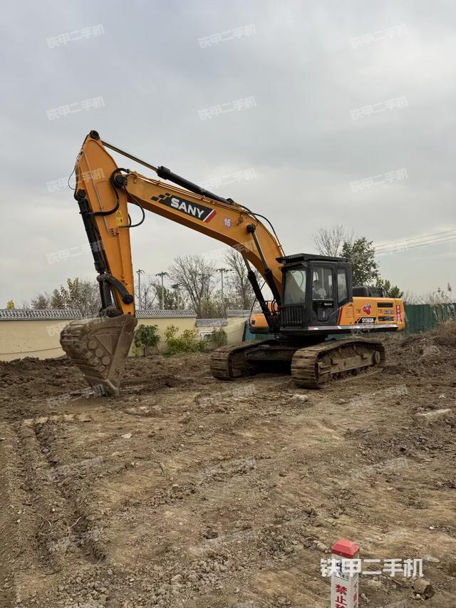 駕駛室頂部（整機(jī)外觀）