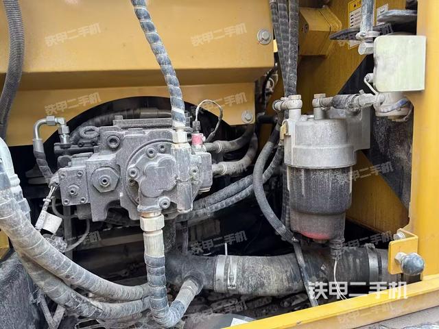 液压泵斜45 右（大件舱室）