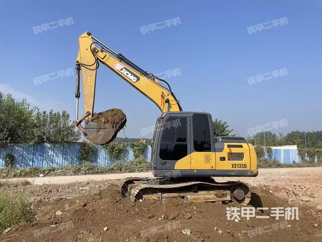 徐工XE135D挖掘机