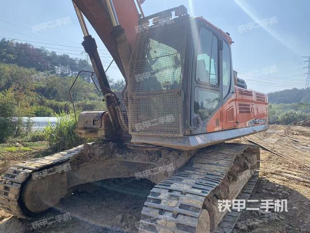 斗山DX380LC-9C挖掘机