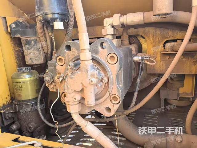 液压泵室（大件舱室）