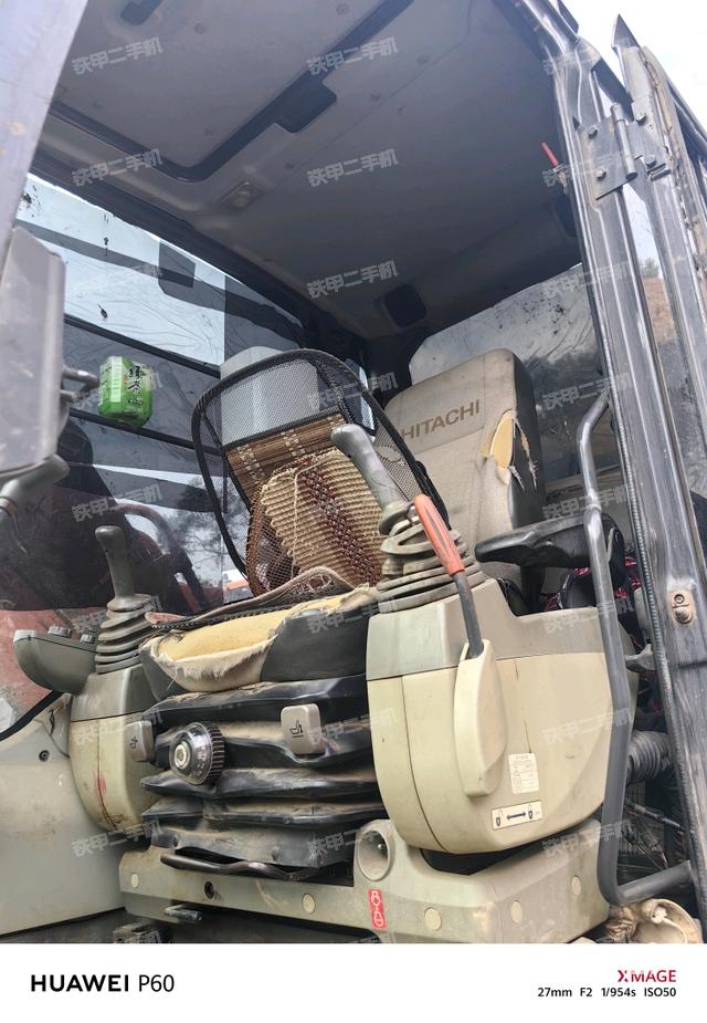 驾驶室整体（整机外观）