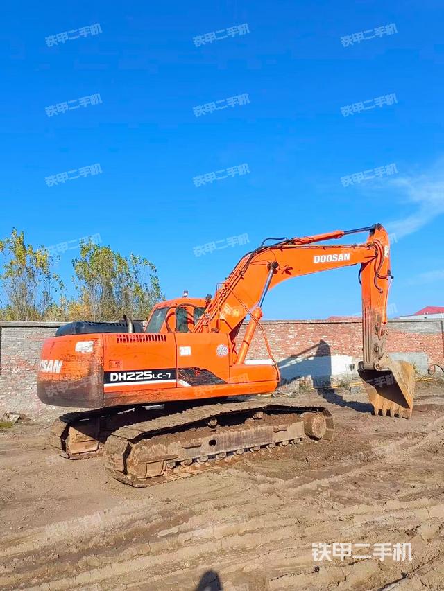 整機右后45°（整機外觀）