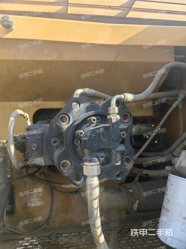 液压泵斜45 左（大件舱室）