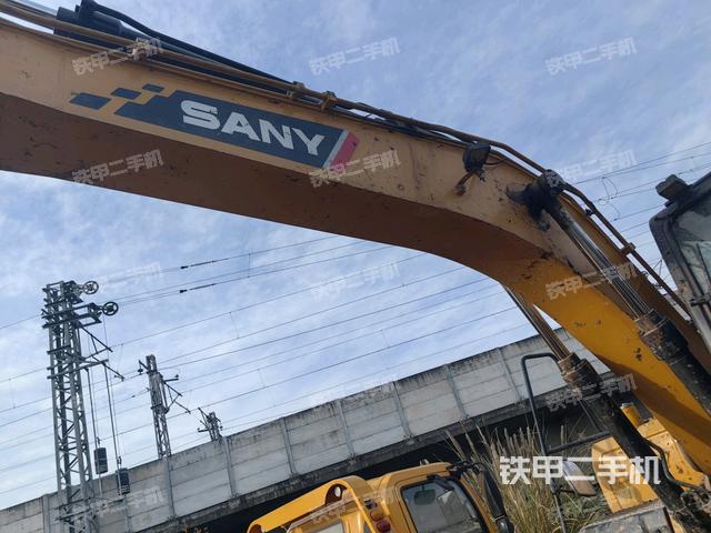 大臂整體?右側(cè)（工作和回轉(zhuǎn)裝置）