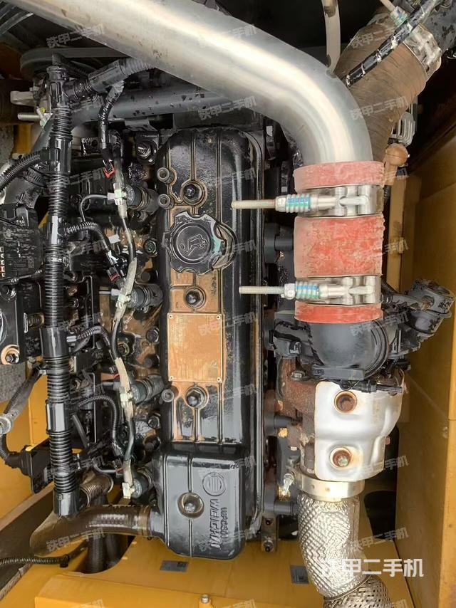 發(fā)動(dòng)機(jī)整體俯視（整機(jī)外觀）