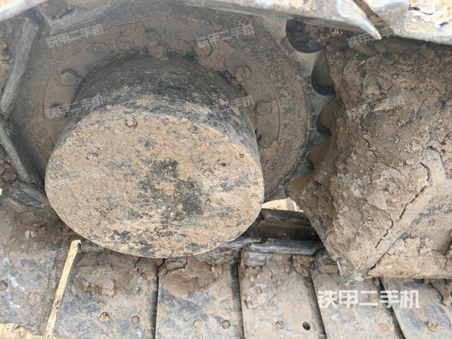 右驅(qū)動(dòng)輪（行走機(jī)構(gòu)）