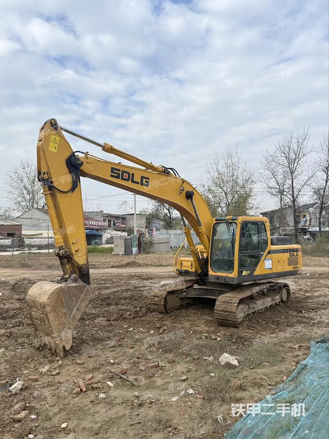 山东临工E6210F挖掘机