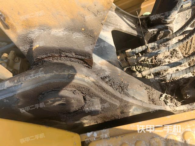 大臂根部 斜视（工作和回转装置）