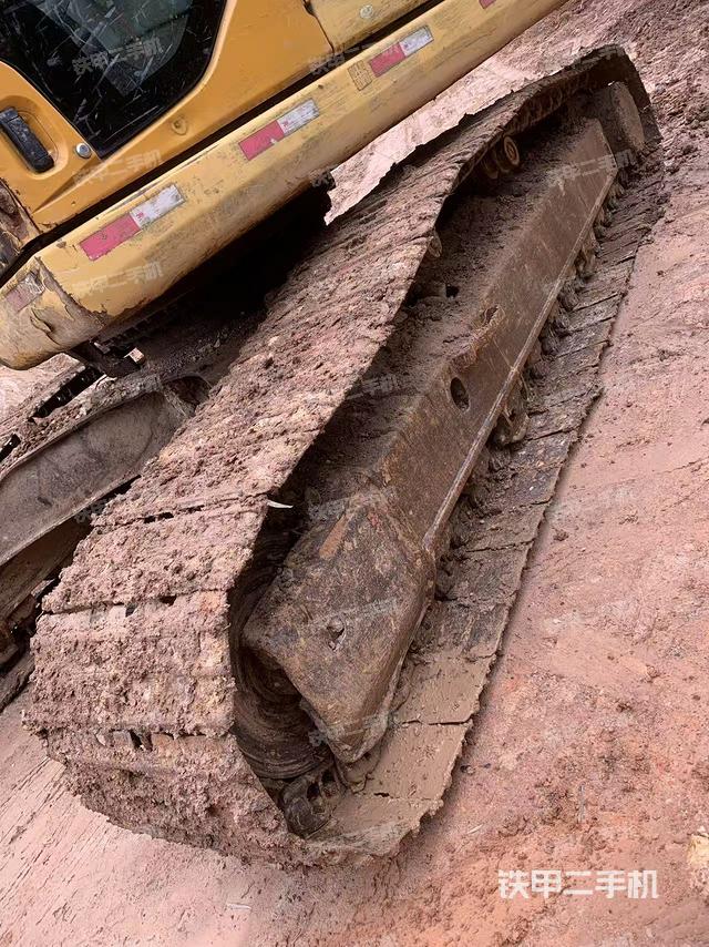 單側(cè)履帶整體（整機(jī)外觀）