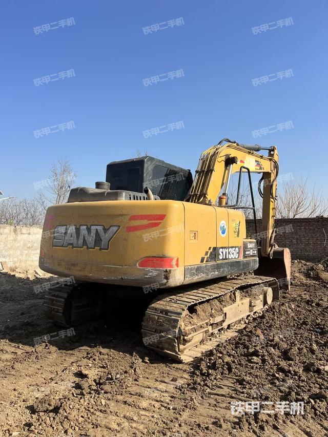 駕駛室頂部（整機(jī)外觀）