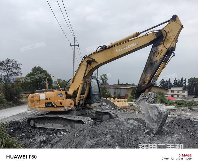 整機右后45°（整機外觀）