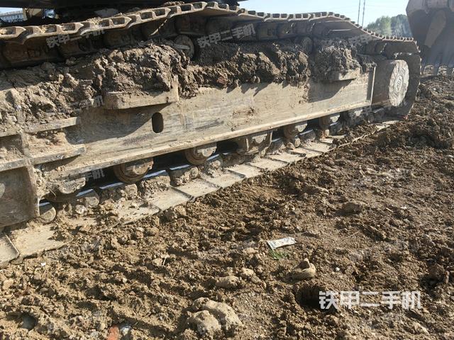 左侧履带整体 （行走机构）