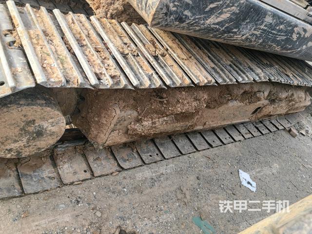 右側(cè)履帶整體（行走機(jī)構(gòu)）