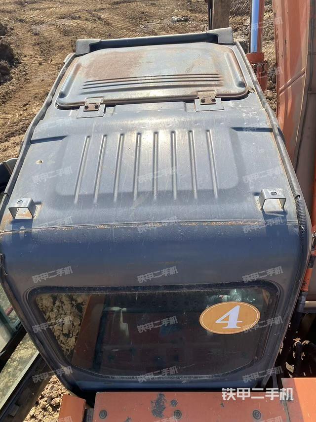 駕駛室頂部（整機(jī)外觀）