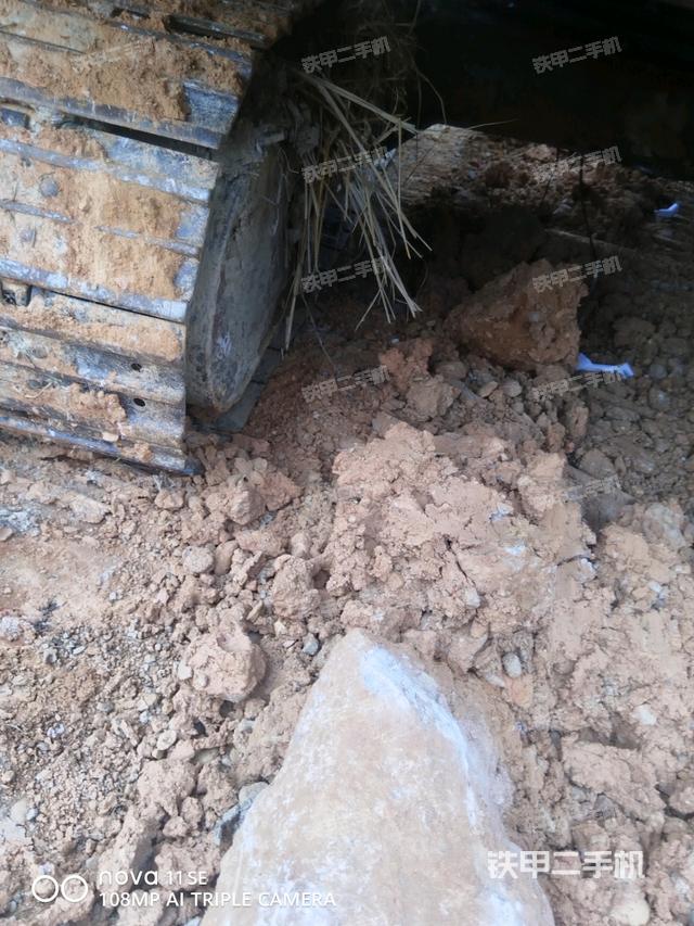 左侧行走马达盖板（行走机构）