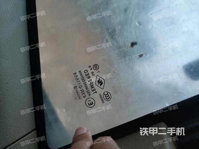 后窗玻璃角標(biāo)（駕駛室部分）