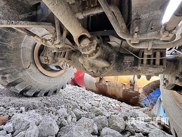 工作裝置整體（整機(jī)外觀及大件）