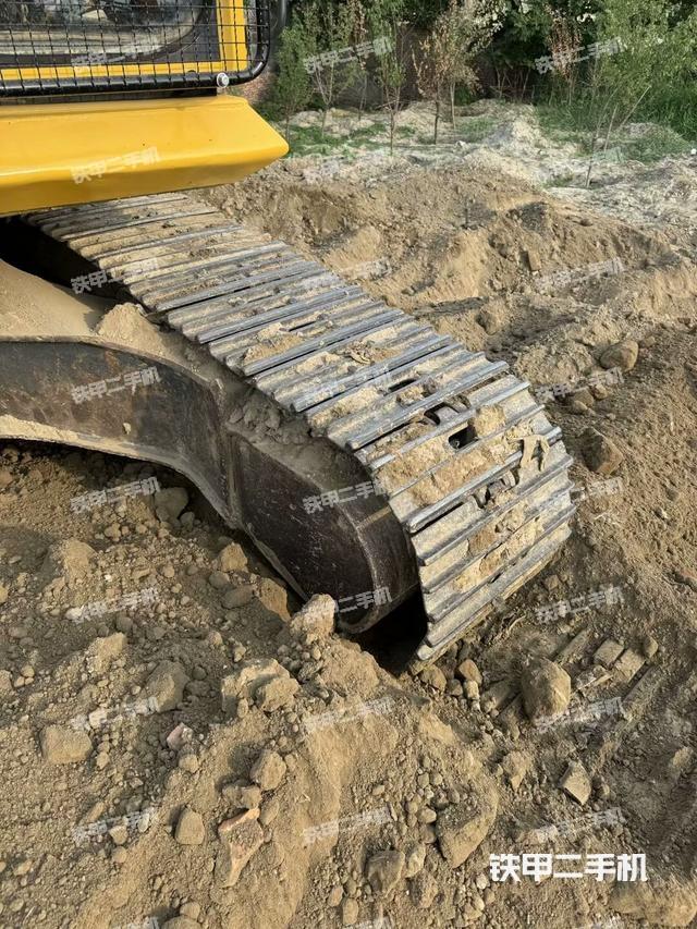 单侧履带整体（整机外观）