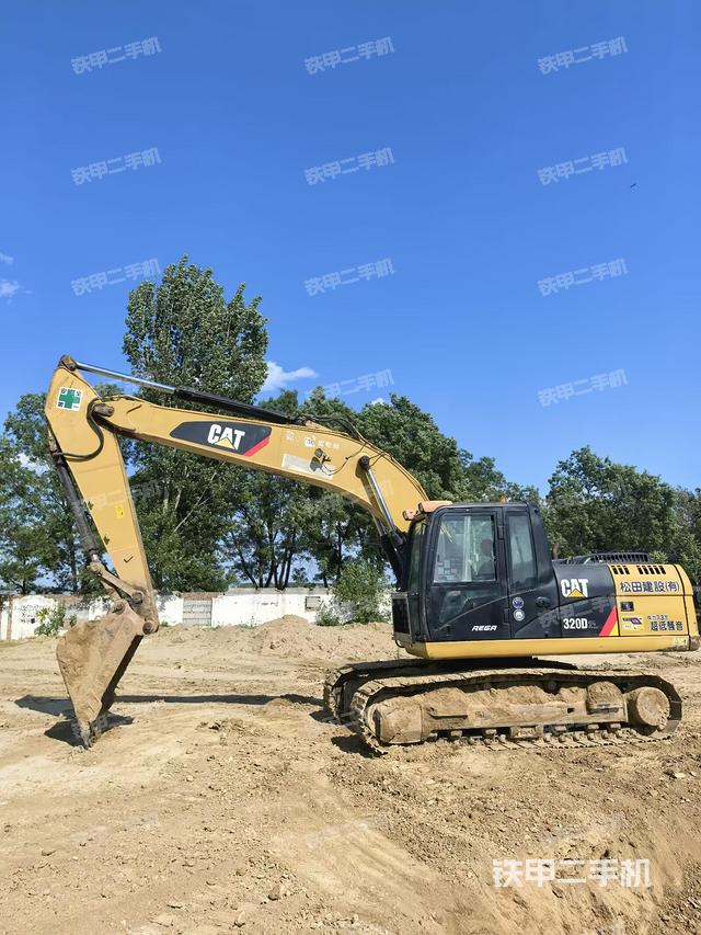 卡特彼勒320D2L液压挖掘机