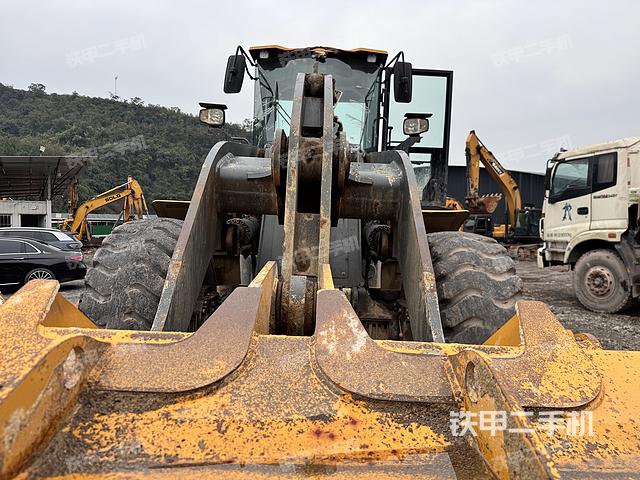 徐工XC958U裝載機(jī)