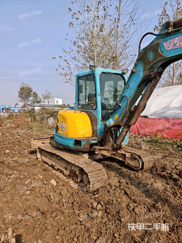 大臂整体 右侧（工作和回转装置）