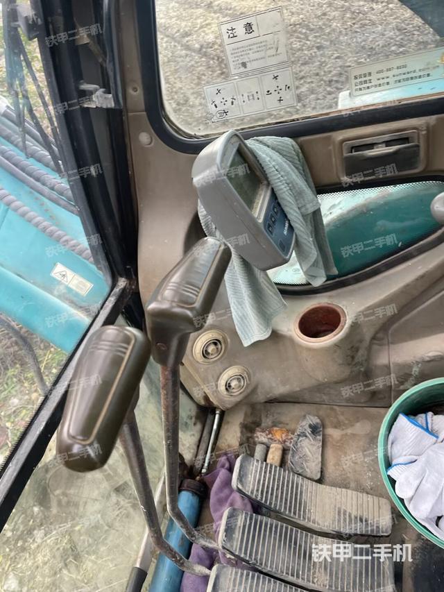 單側履帶整體（整機外觀）