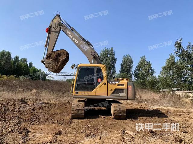 沃爾沃EC140DL挖掘機(jī)