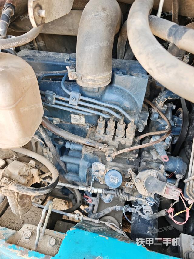 发动机室（上车部件）